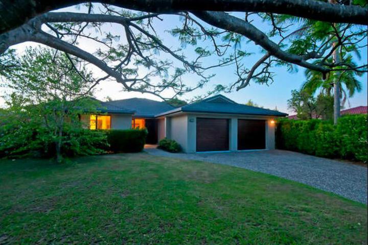 BAL HARBOUR HOLIDAY HOME
