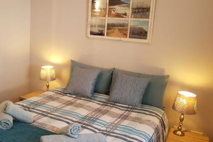 Room 10 of 29