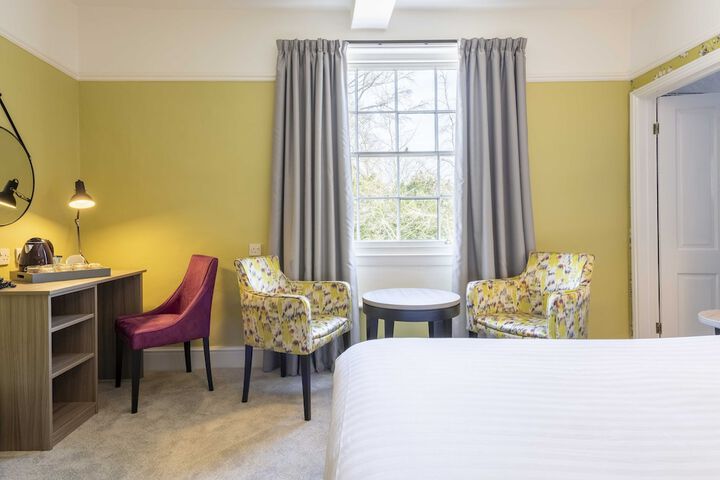 Room 45 of 104