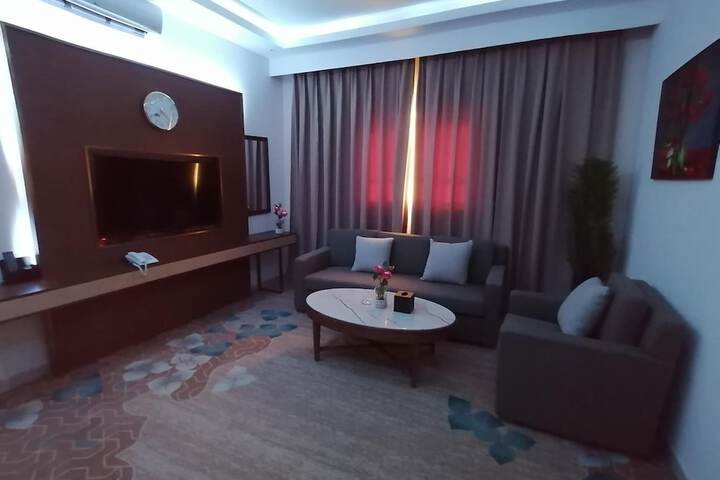 Room 30 of 65