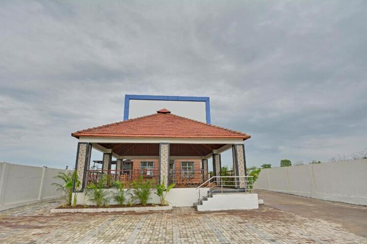 Hotel O V & s Hotel