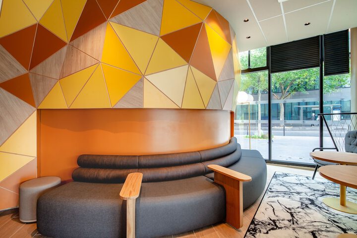 Entrance & Lobby