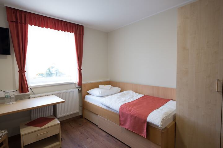 Room 20 of 69