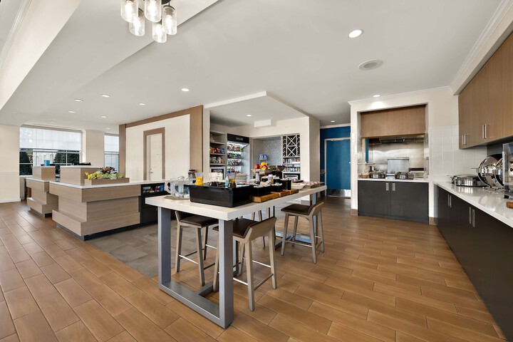 Breakfast area