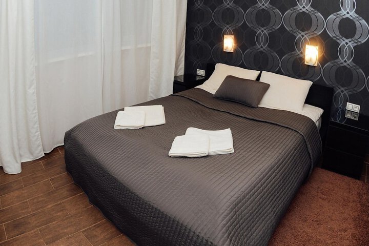 Room 8 of 36