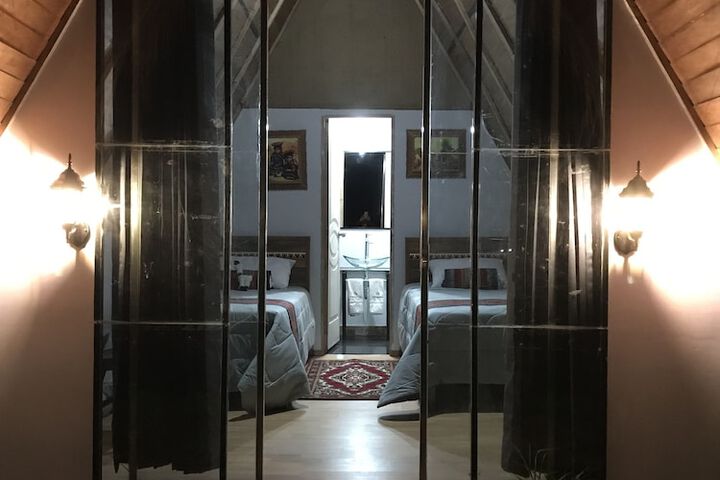Room 7 of 29