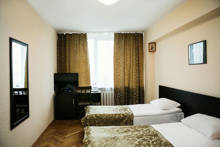 Room 8 of 95