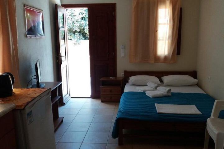 Room 3 of 50
