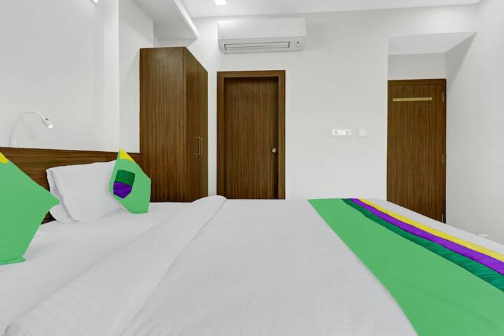Room 12 of 31