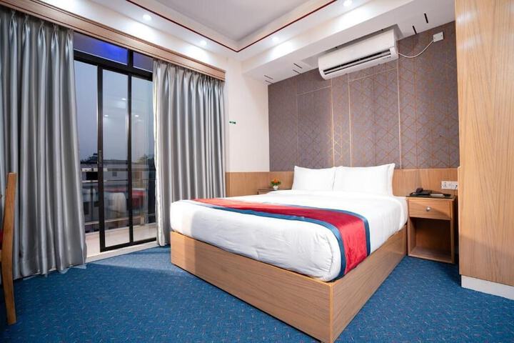 Room 30 of 40