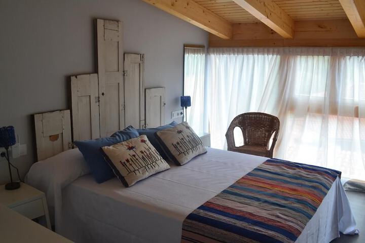 Room 15 of 33
