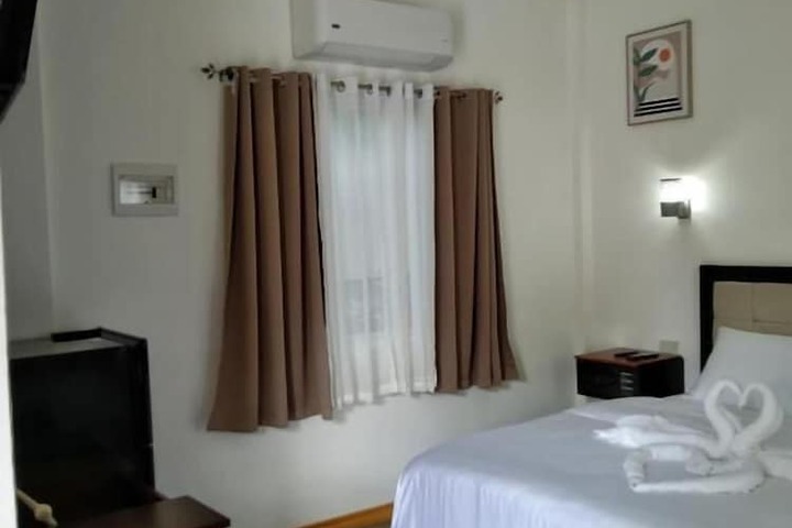 Room 3 of 30