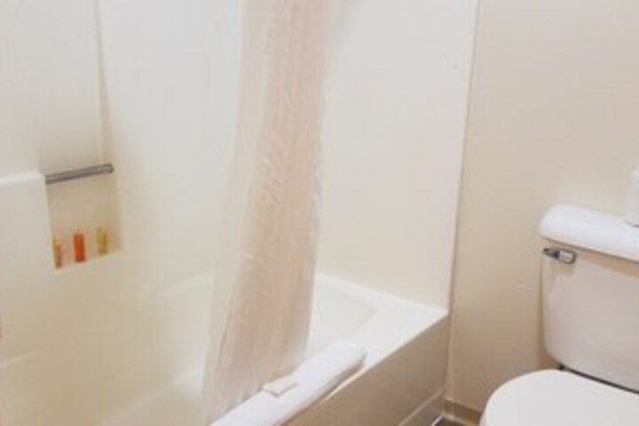 Room 3 of 31