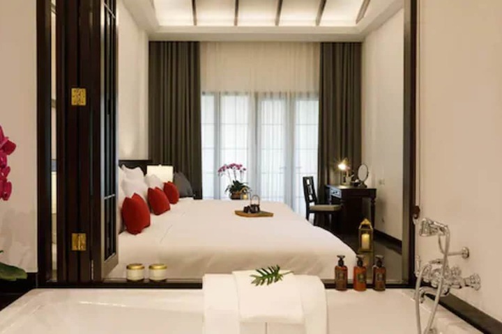 Room 29 of 51