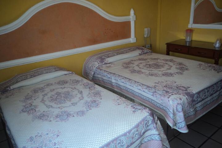 Room 10 of 26
