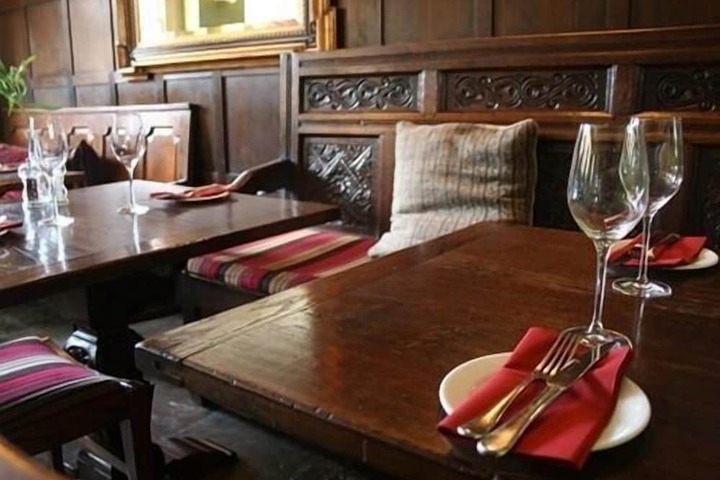 Dining 52 of 62