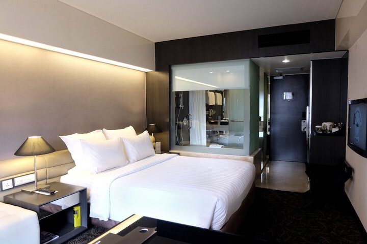 Room 12 of 139