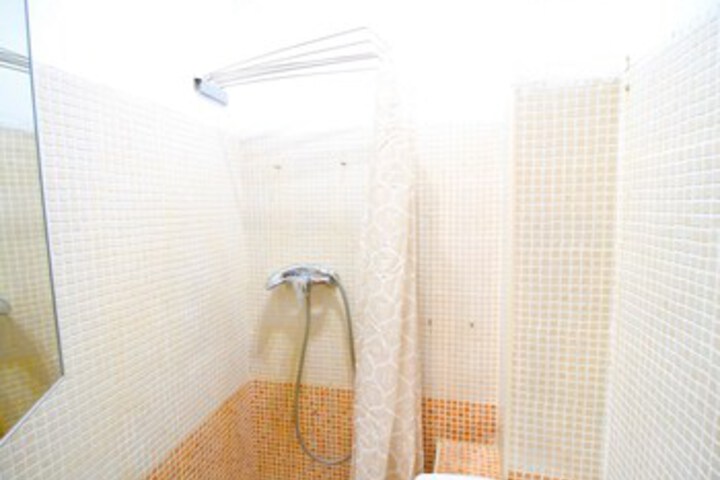Room 3 of 22