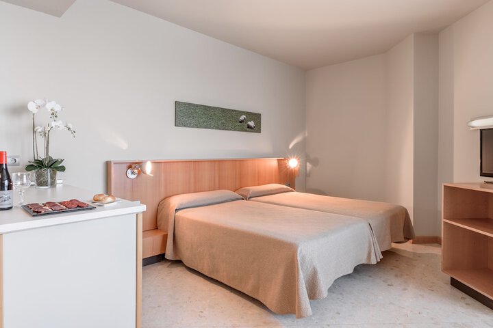 Room 10 of 57