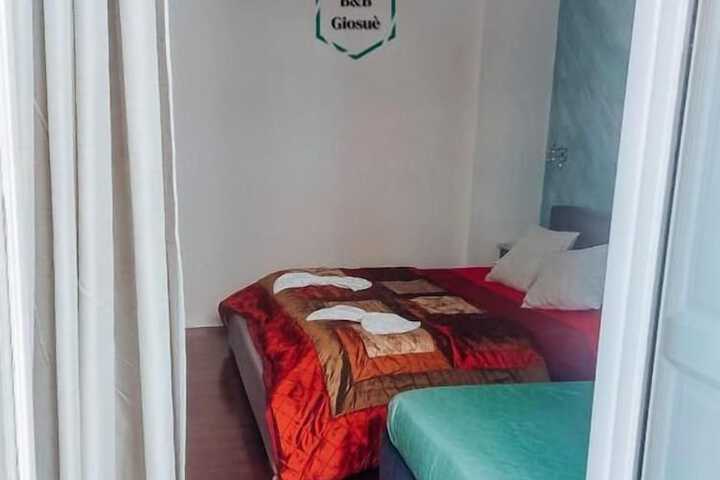 Room 3 of 61