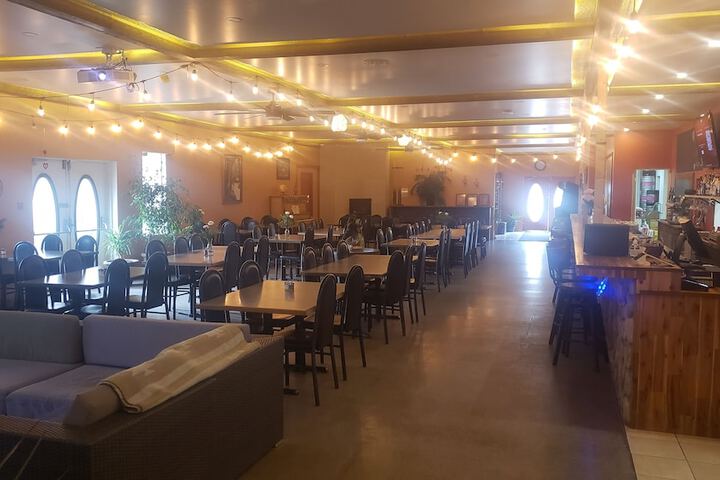Dining 55 of 69