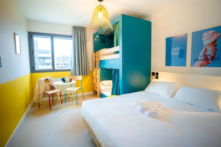 Room 10 of 31