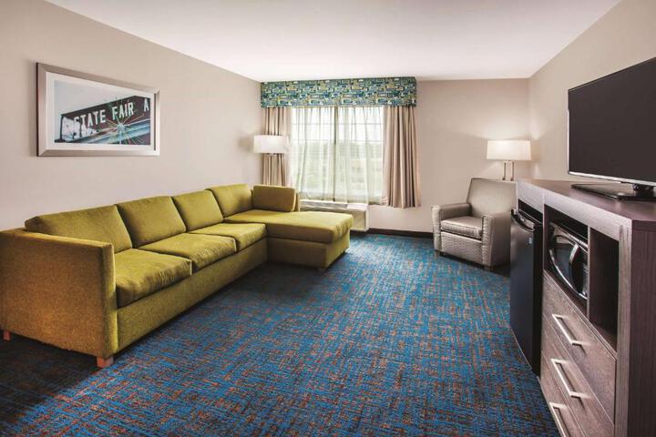 1 King Bed Mobility Accessible (8 of 12)