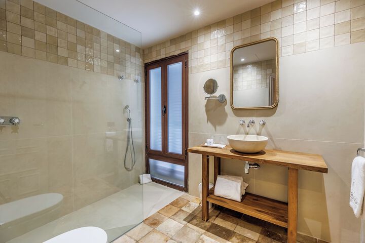 Bath Interior