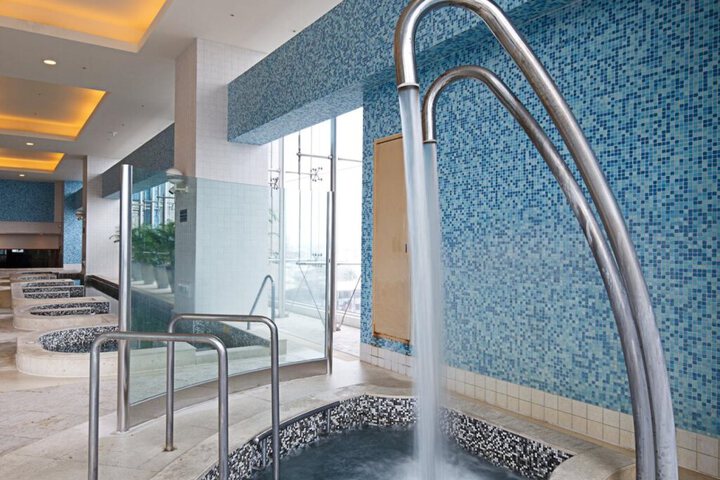 Hotel Suite Photo
