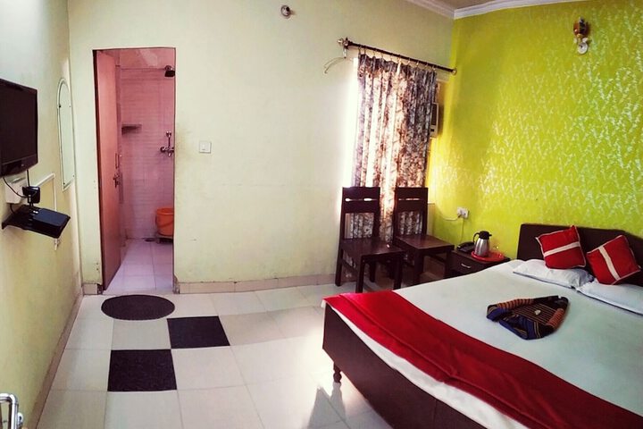 Room 13 of 31