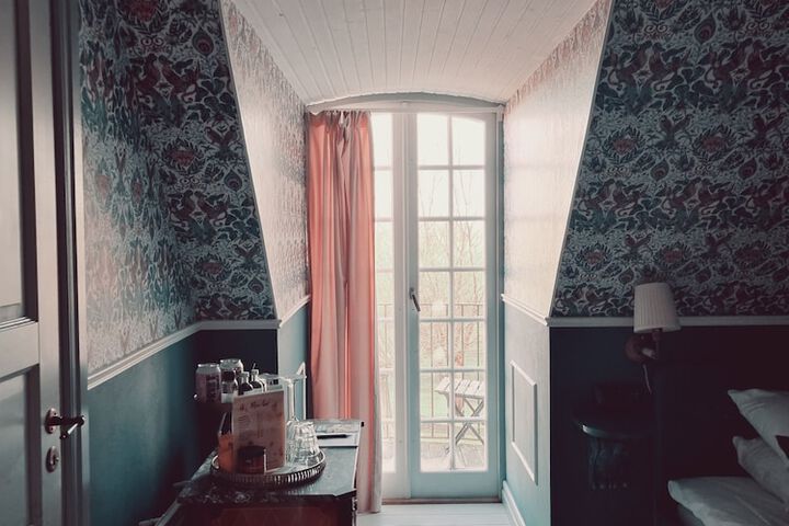 Room 12 of 58