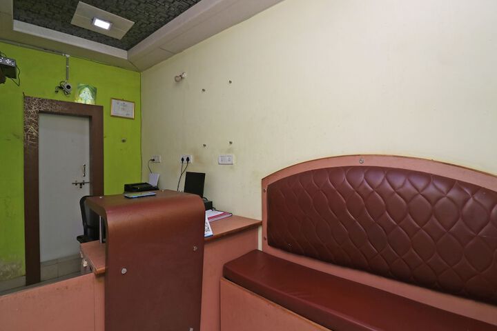 Image of OYO 42729 Hotel Kavins Inn