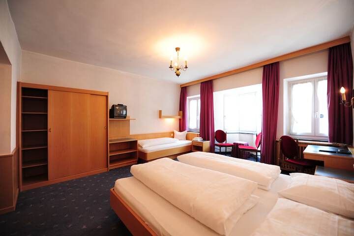 Room 17 of 88