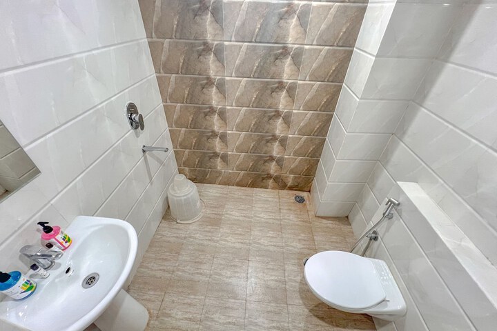 Room 18 of 22