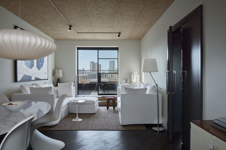Room 21 of 89