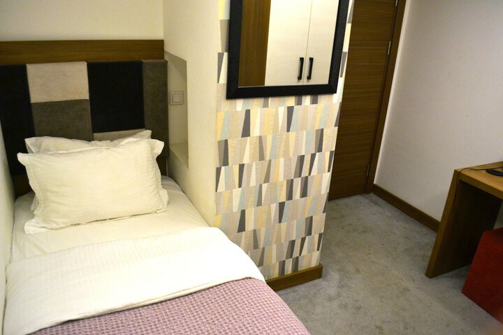 Room 19 of 45