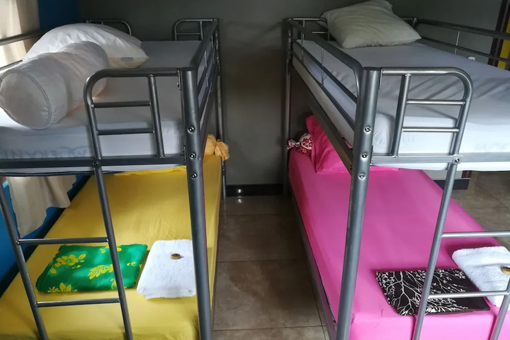 Room 5 of 17