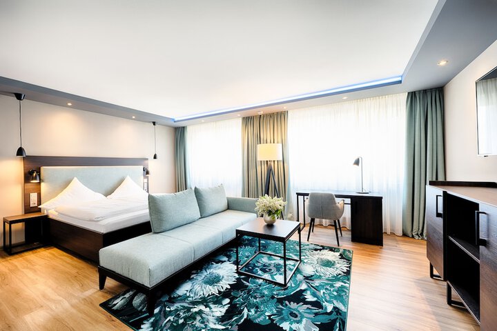 Room 15 of 64