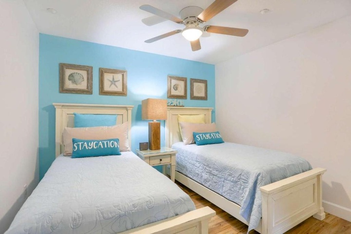 Room 4 of 27