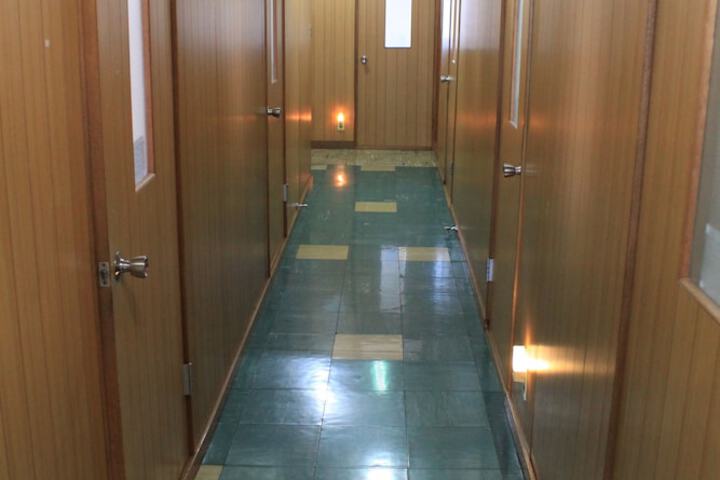 Ballroom/Hall 17 of 23