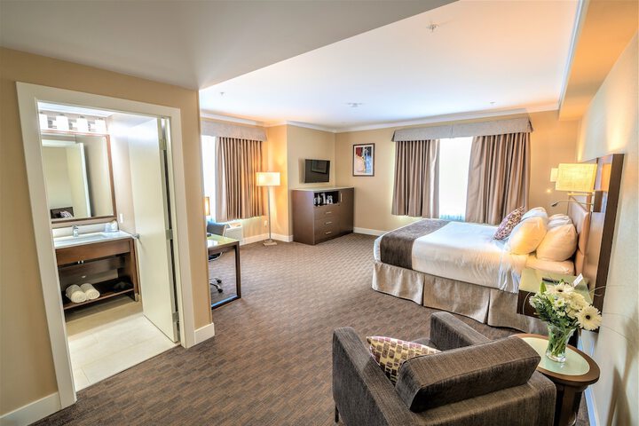 Room 10 of 22