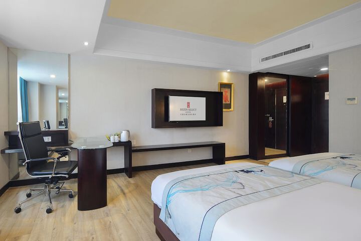 Room 30 of 71