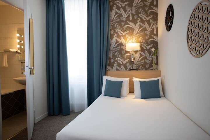 Room 21 of 50