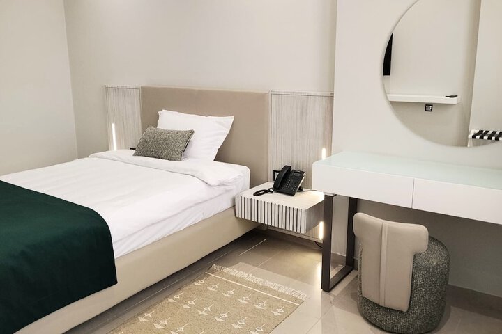 Room 15 of 47