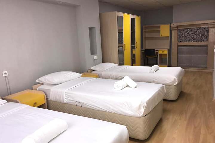Room 6 of 23
