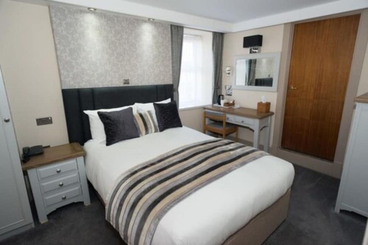 Room 14 of 39