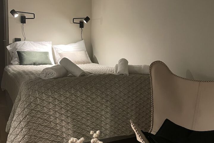 Room 6 of 146