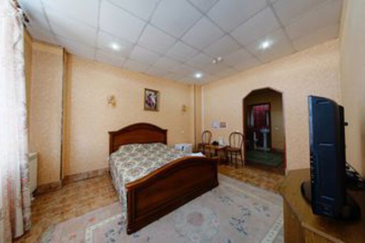 Room 16 of 56