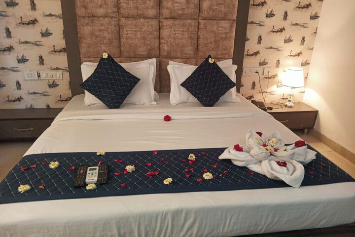 Room 9 of 22
