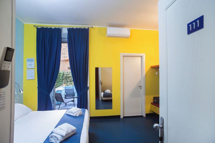 Room 72 of 144